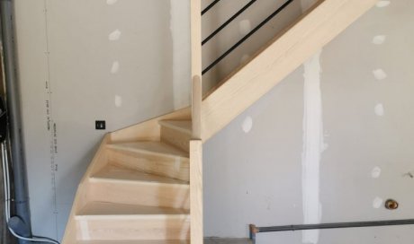 escalier bois frêne blanc massif 