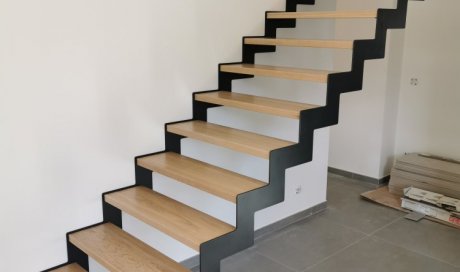 Escalier sur mesure métal et bois