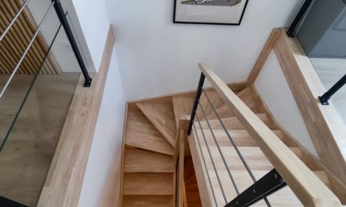 escalier sur mesure bois et garde corps métal 